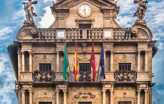 Hotels near Pamplona