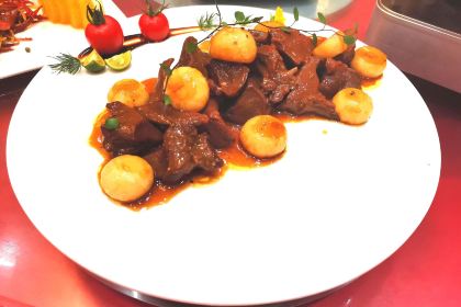 源龙大酒店中餐厅