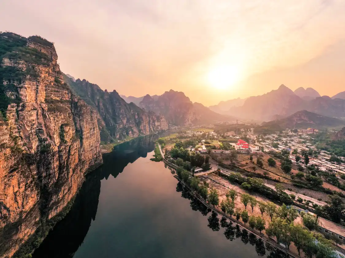 Hotels near Shidu Scenic Area