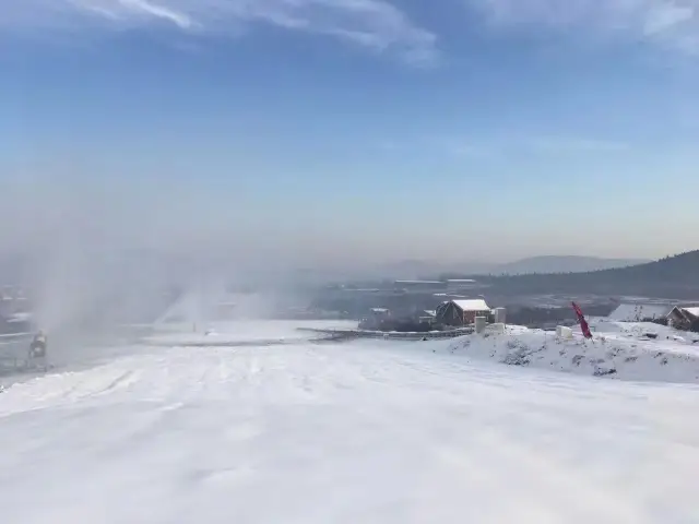 Skiing in Xuzhou