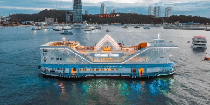 芭堤雅遊船河觀光