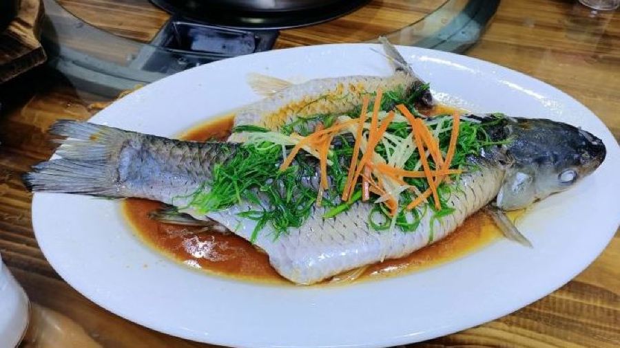 惠云峯食府·无花果浸鸡农家菜