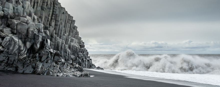 Columnes Reynisfjara
