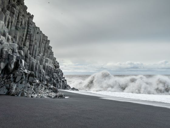 Columnes Reynisfjara