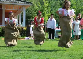 新疆塔塔爾族薩班節