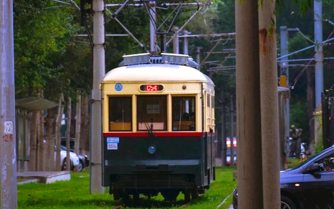 1_Hongqi Street Route 54 Cultural Tourism Train