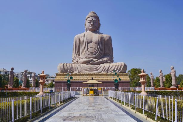 The Great Lord Buddha statue