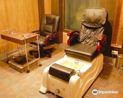 Colour Lounge Luxe salon