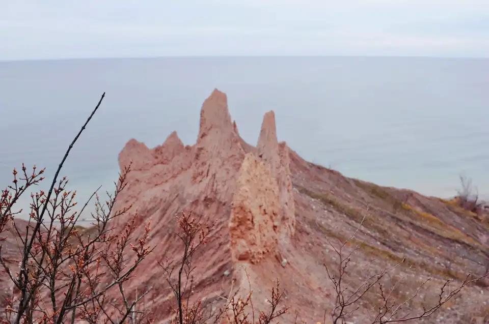1_Chimney Bluffs State Park