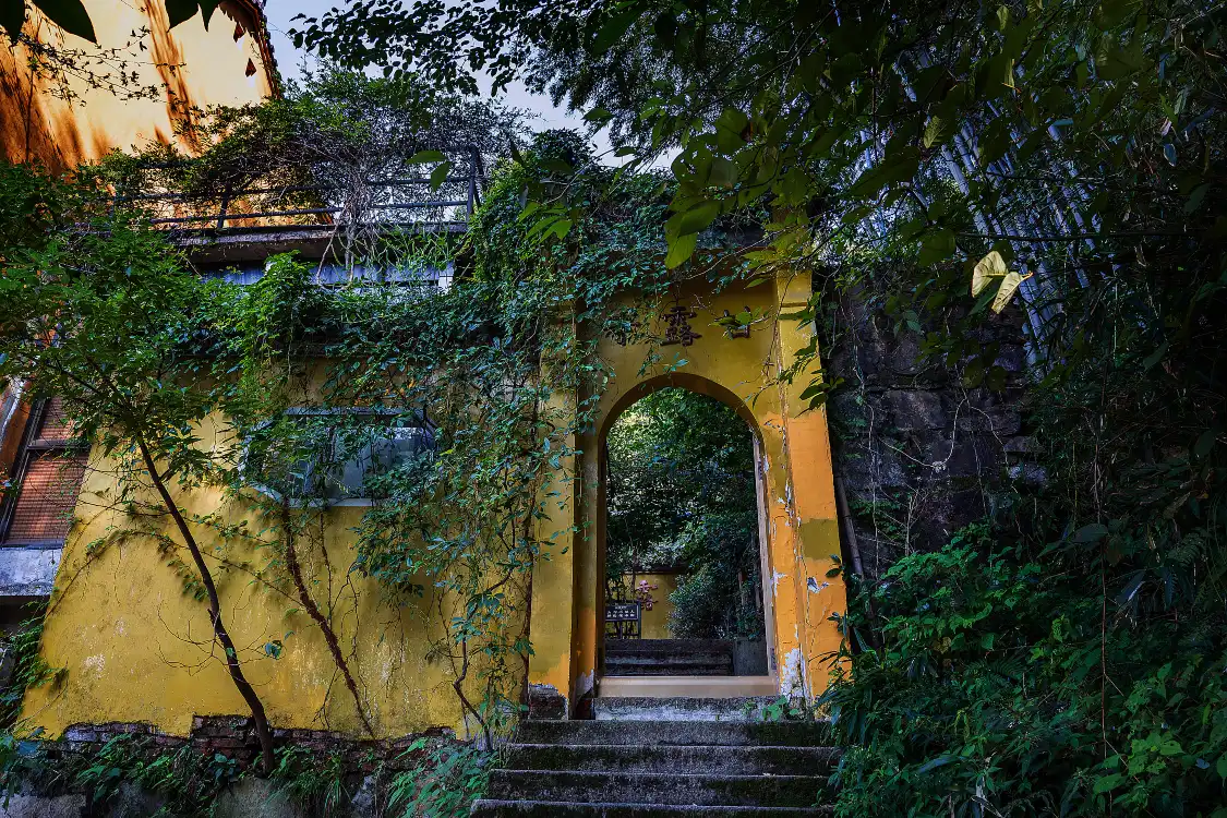 간루 사원 주변 호텔