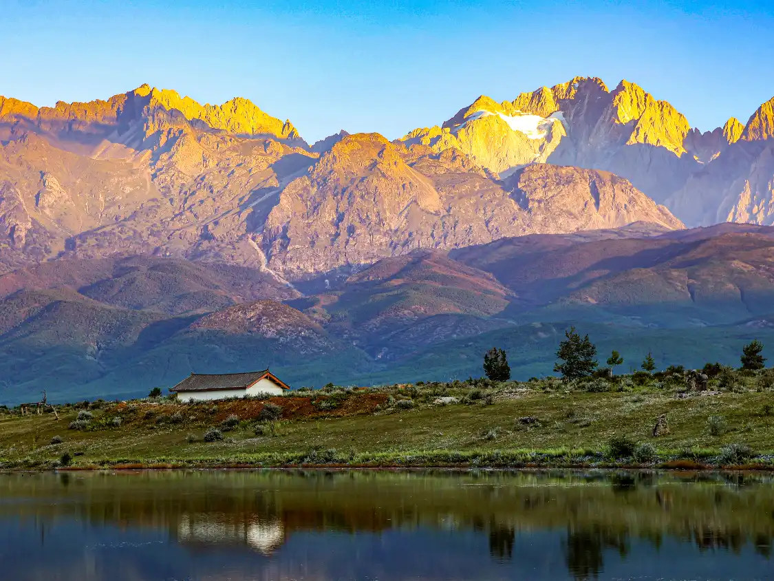 Hotels near Dongba Valley