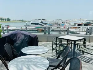 Saddle House - Marsa Al Bateen