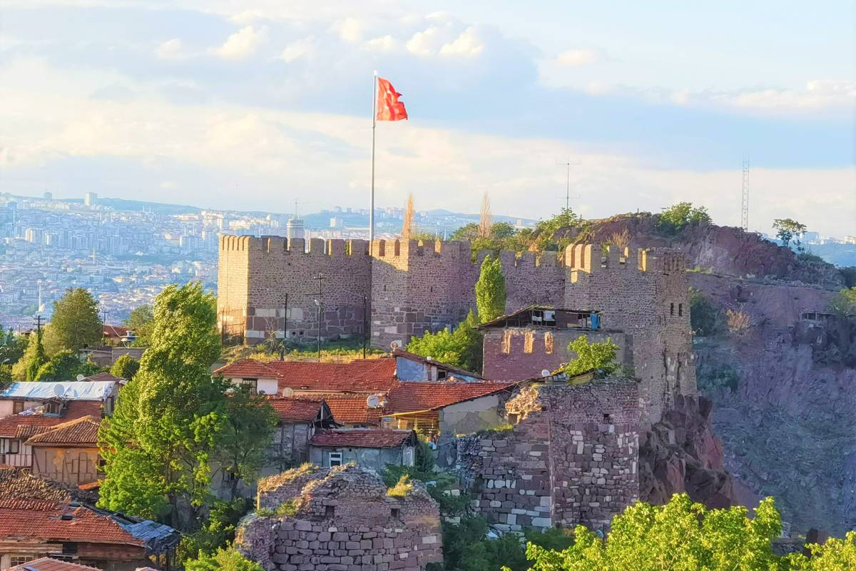 0101712000o0a0aj110BD_C_1200_800_Q70.jpg?proc=source%2ftrip