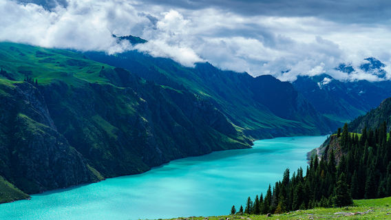 Zhaosu Yuhu Scenic Area