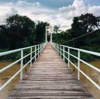 สะพานแขวนแก่งตะนะ จ.อุบลราชธานี

