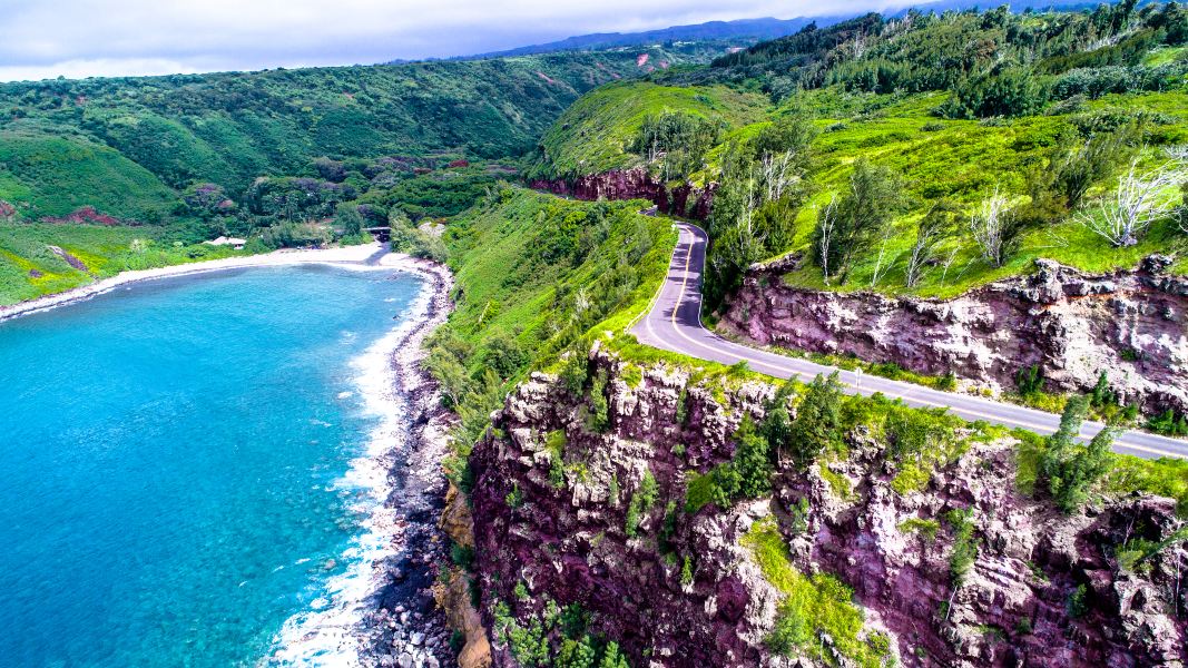 Paris to Hana Flights