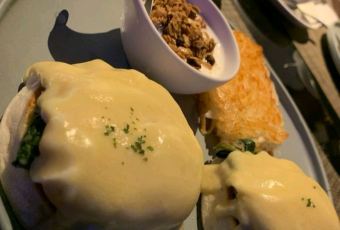 M One Cafe Daan User Photo