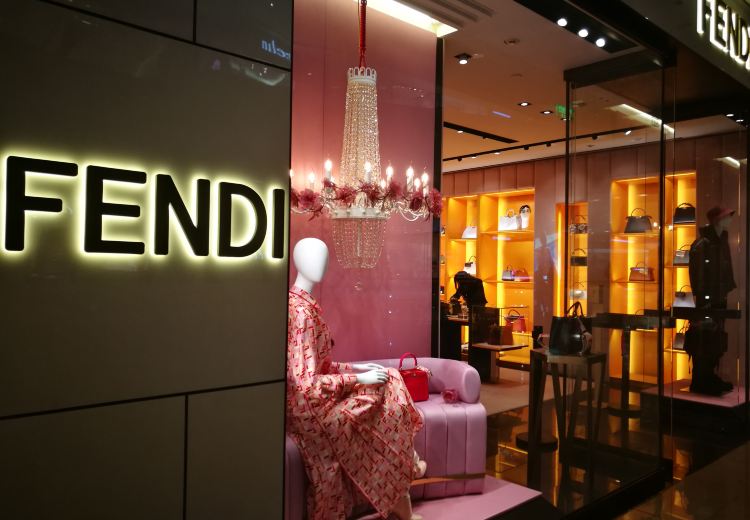 10. Deji Plaza – High-end mall with international brands