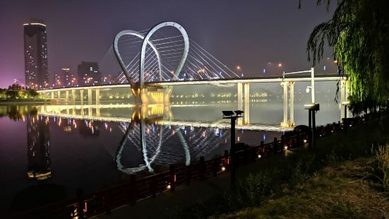 交通便利，桥上桥下观一河两岸风景，拍照，作品摄影， 休闲娱乐