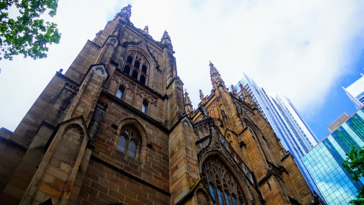 Отели рядом со станцией Вокзал метро