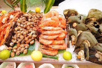 择邻山庄自助餐厅