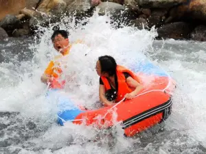 Baiyun Creek Rafting