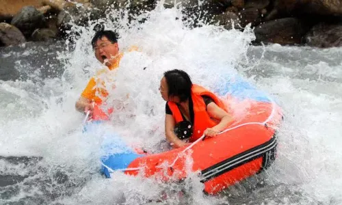 Baiyun Creek Rafting