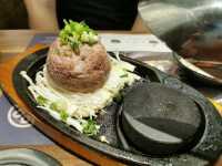 厚福街超人氣 福岡煎牛肉漢堡