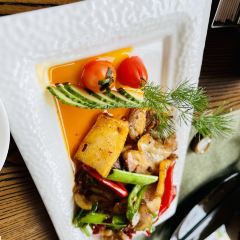 迪庆月光城英迪格酒店·盛筵全日制餐厅 User Photo