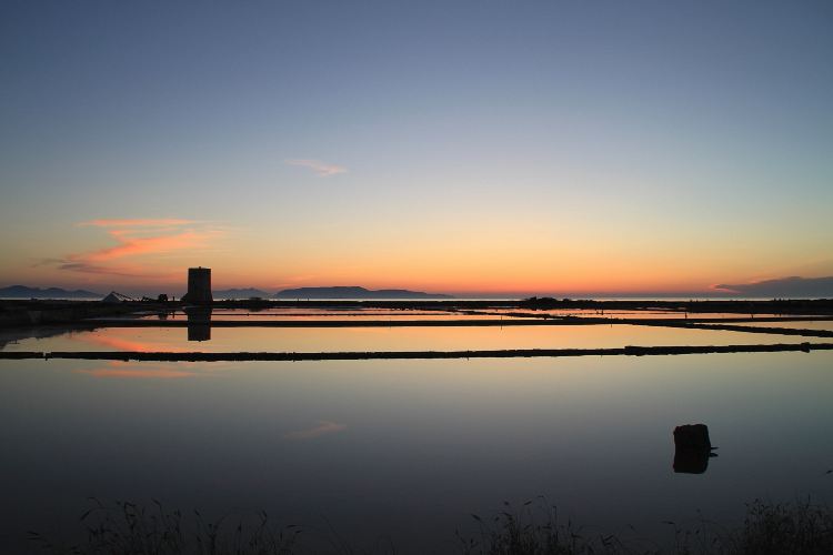 Compare 3 airports near Trapani
