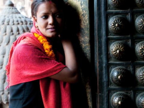 bars near lau pa sat