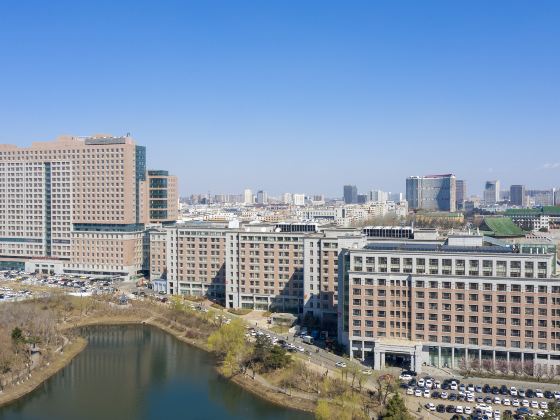 Chaoyang Park (North Gate)