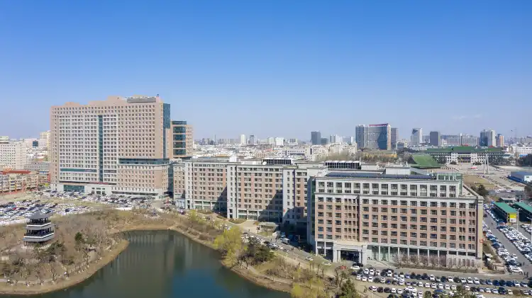 Các khách sạn gần Xining Chaoyang Park