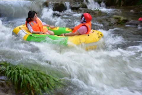 Jiuhua Qiyuan Adventure Rafting