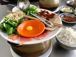Mengziguoqiao Rice Noodles