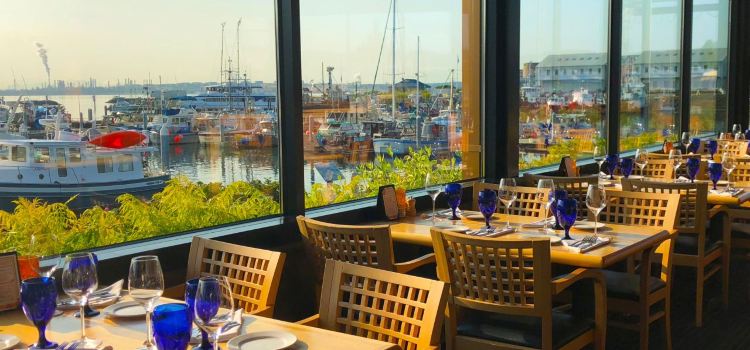 Anthony's At Cap Sante Marina