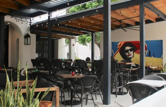 Bavaro's Pizza Napoletana & Pasteria