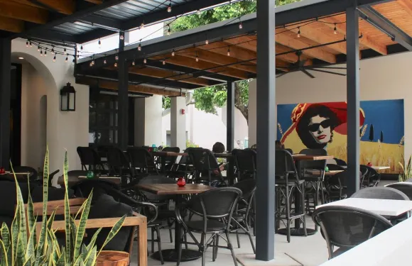 Bavaro's Pizza Napoletana & Pasteria