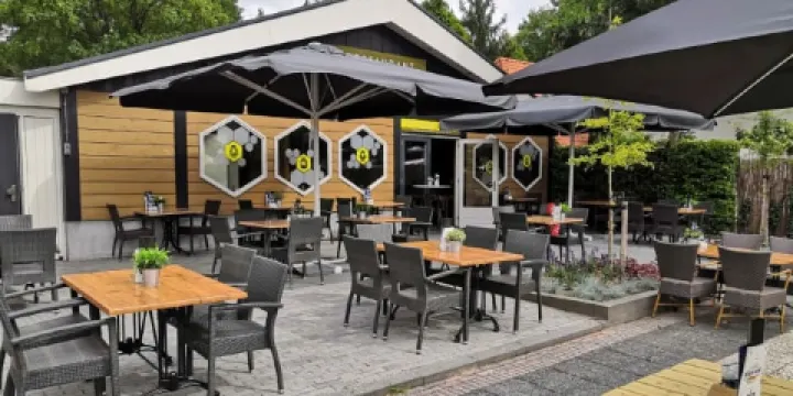 Restaurant De Bijenkorf Pannenkoeken en Pizza's