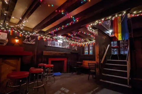 Marie's Crisis Cafe