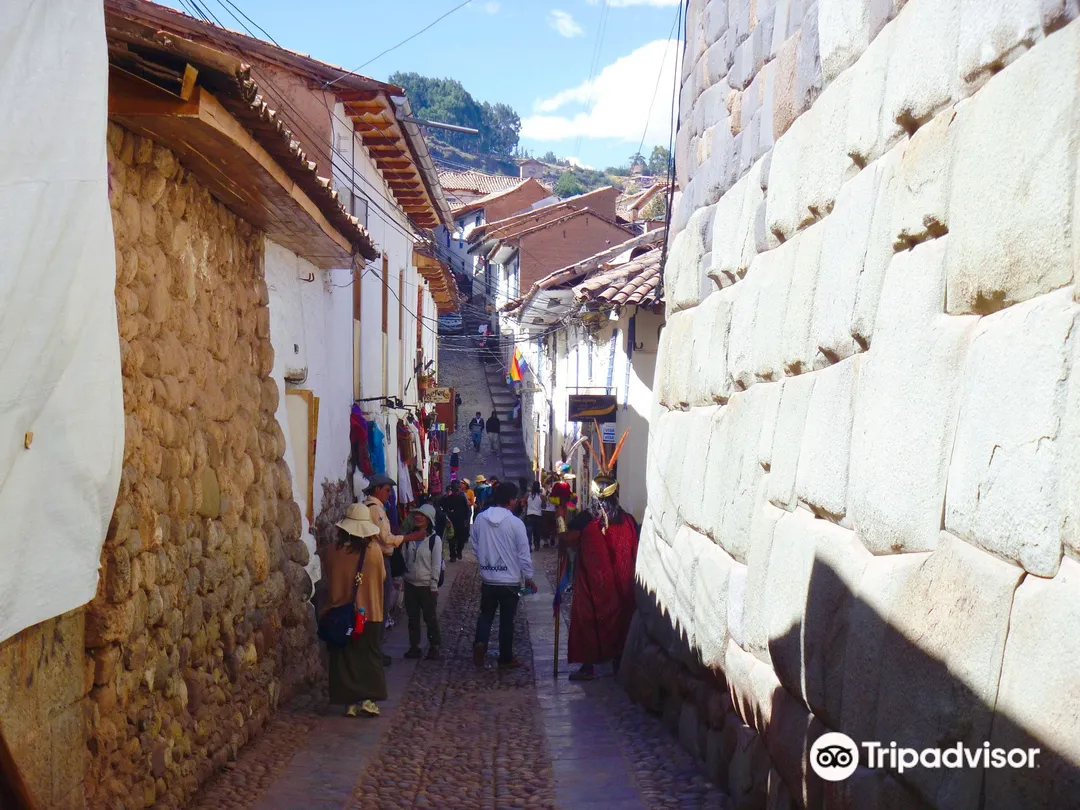 1_Twelve Angled Stone