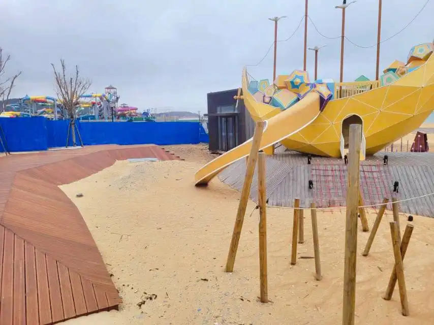 Hotels near Sunset Bay