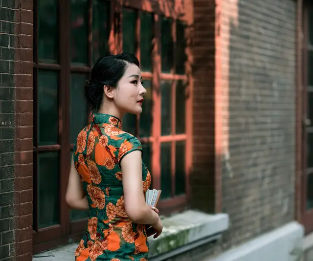 Qipao Experience in Shanghai