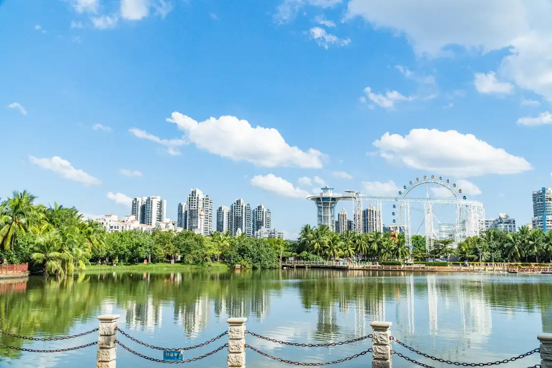 Hotels near Baishamen Park