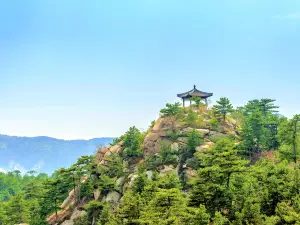 Yiwulü Mountain