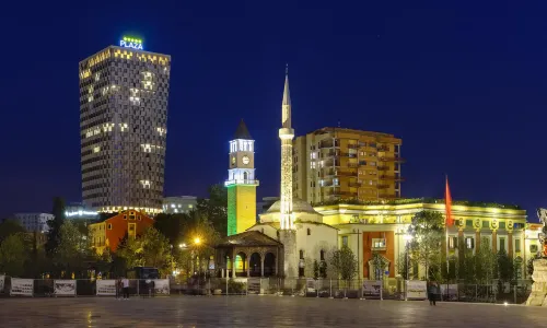 Skanderbeg Square