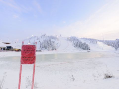 vuelos a Kuusamo desde Tenerife