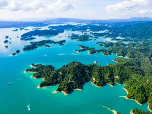万緑湖風景区