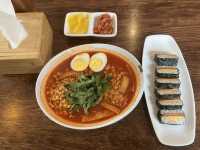 해방촌의 숨은 맛집 ‘해방촌쉼표’