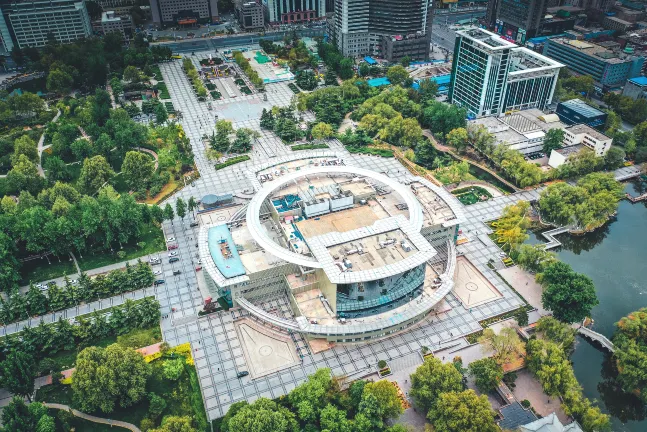 Hotel dekat Dongfangmingzhu Church